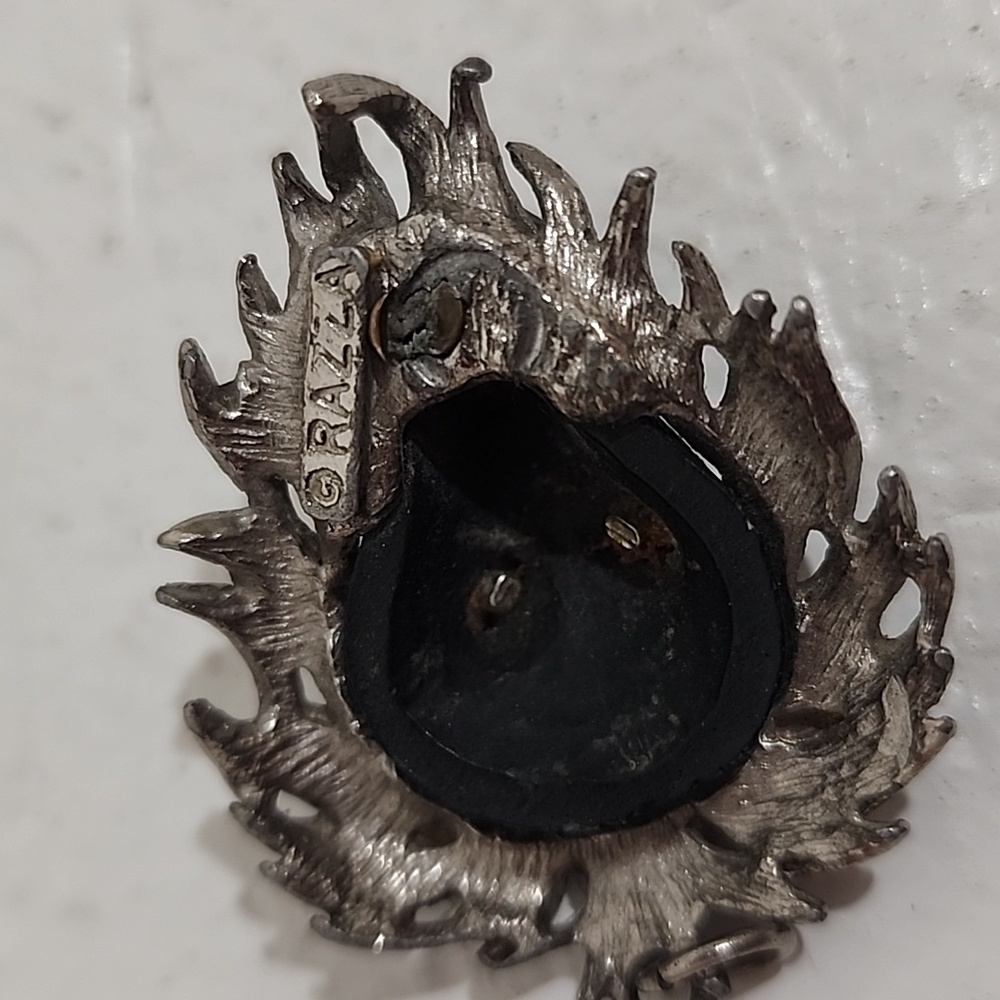 Signed Luca Razza Silver Tone and Black Lion Pendant - Picture 4 of 8